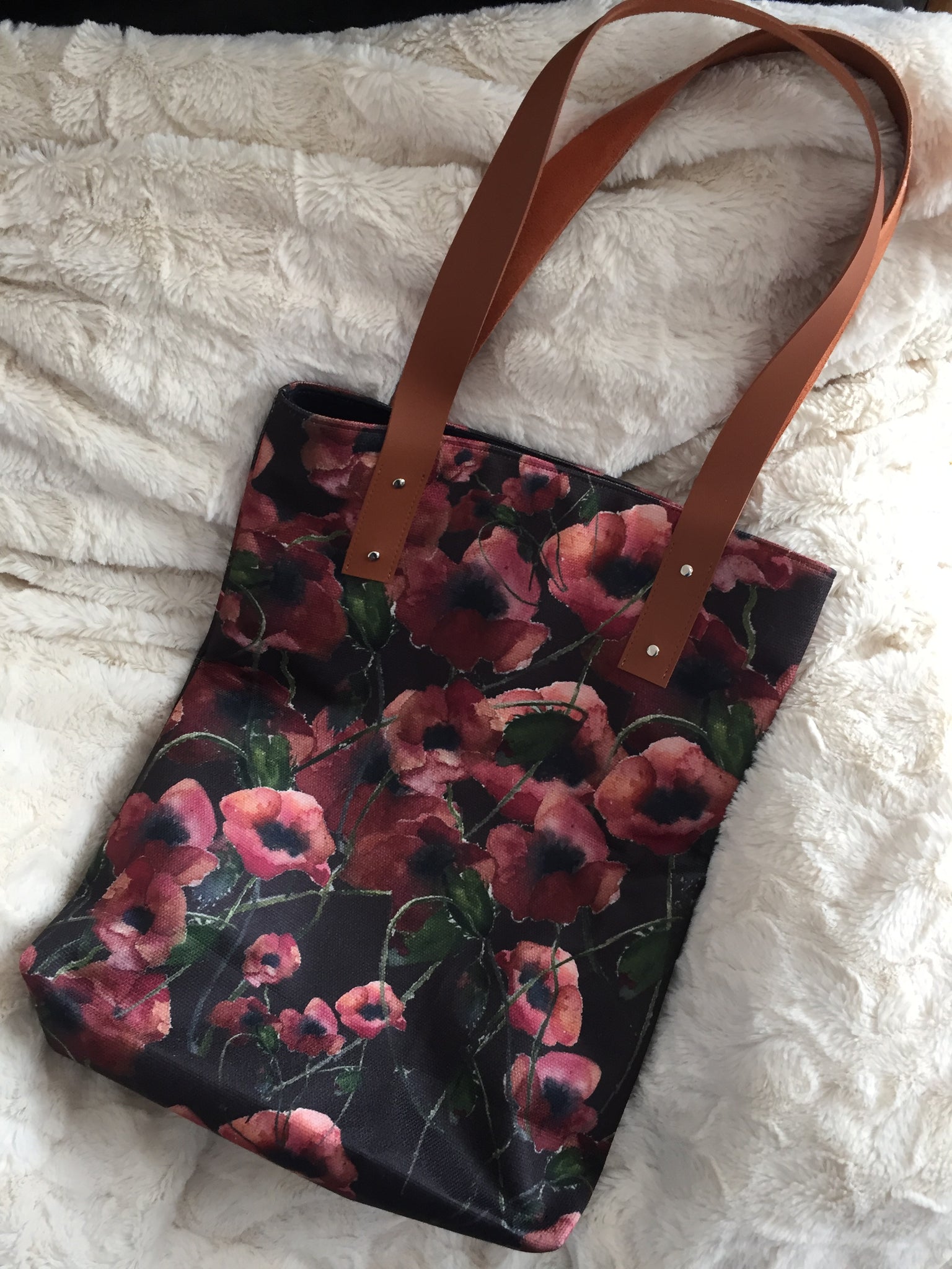 Poppies Elegant Handbag on Rich Caramel